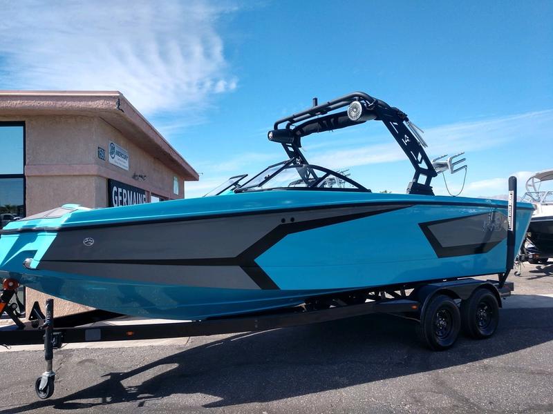 2022 Heyday Wake Boats WTSurf - Image 17