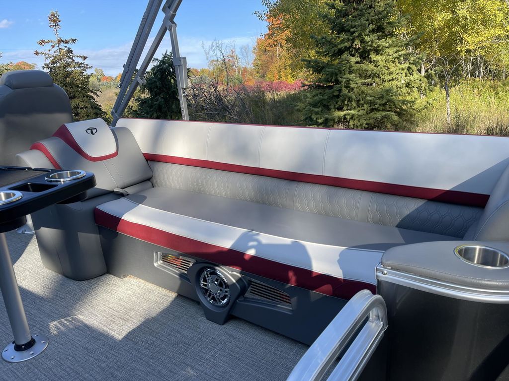 2021 Tahoe Pontoons Cascade Quad Lounger 25' - Image 19