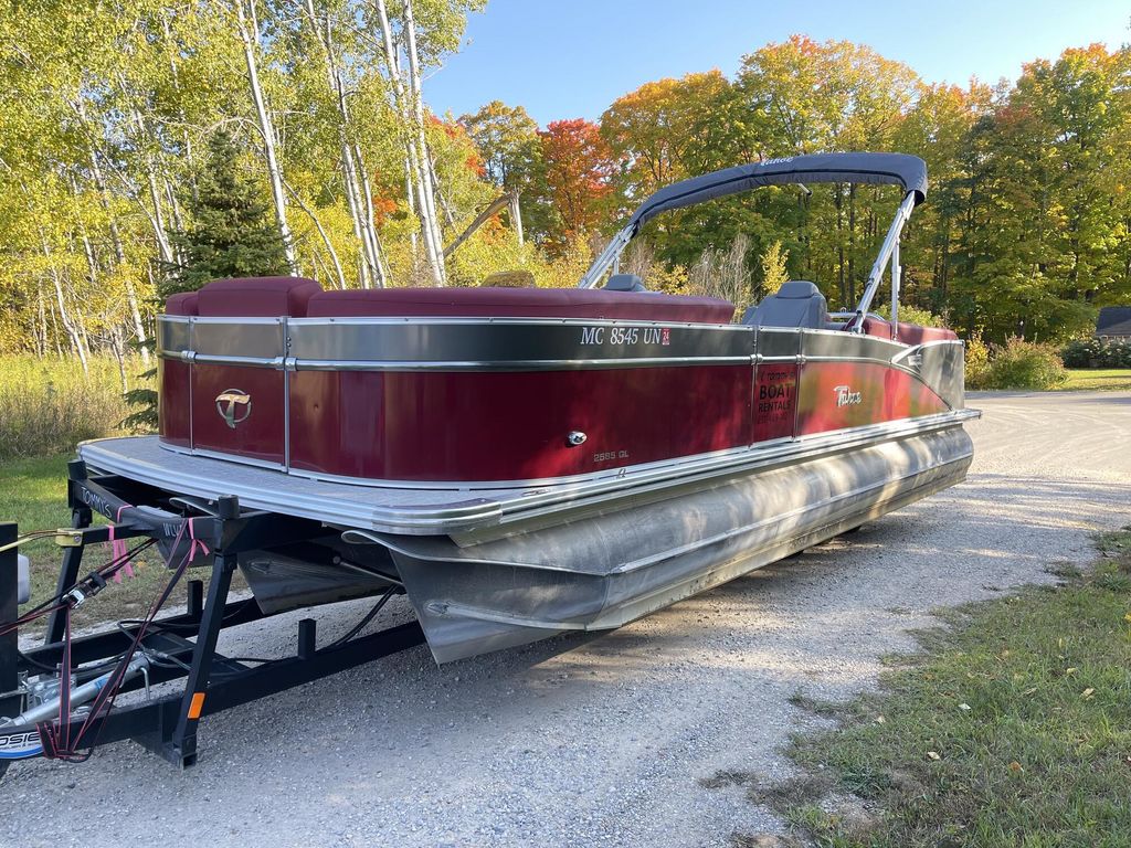 2021 Tahoe Pontoons Cascade Quad Lounger 25'